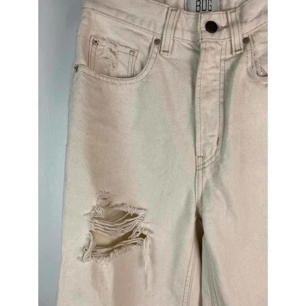 Urban Outfitters BDG Women's Size 26 Cream Distressed High Rise Baggy Jeans * - Picture 3 of 10